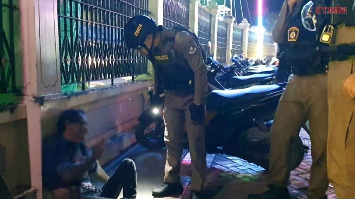 耍帥炫酷 男子帶槍參加活動被逮
