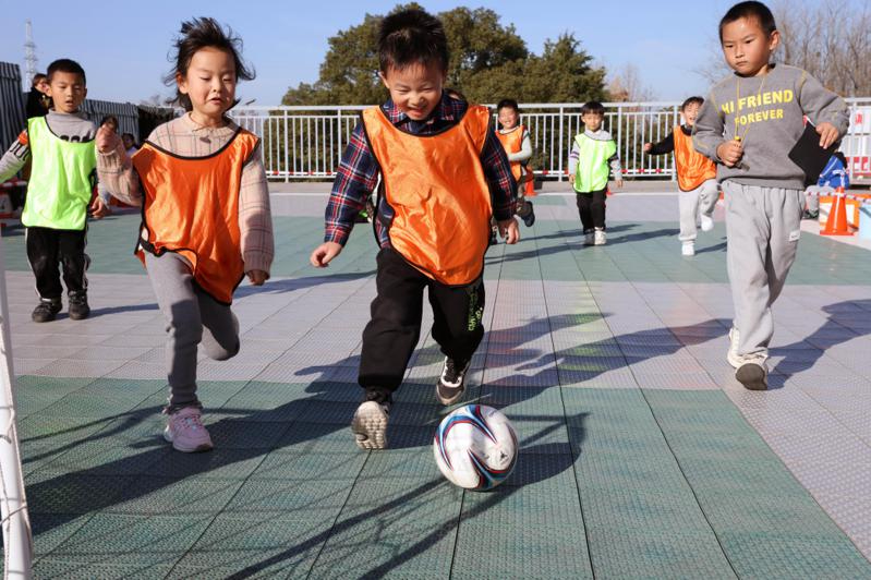 出生率降 大陸各地紛傳幼兒園停辦