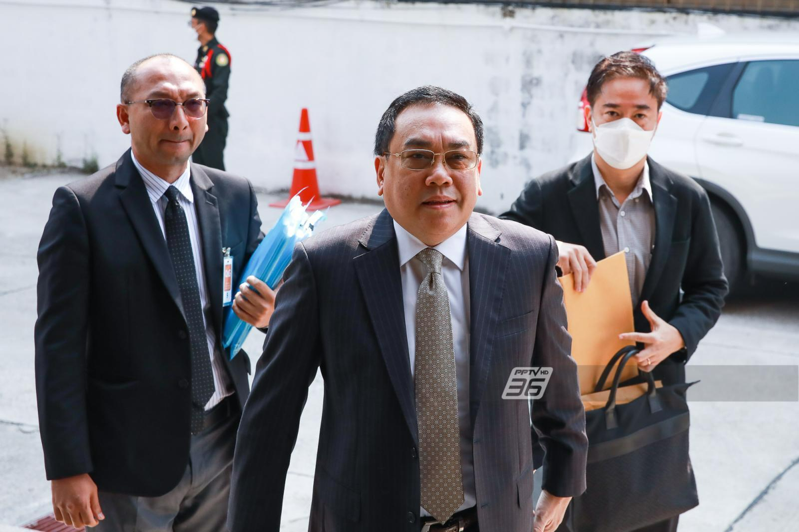 上議院伍吉被起訴 遭遇六大罪名