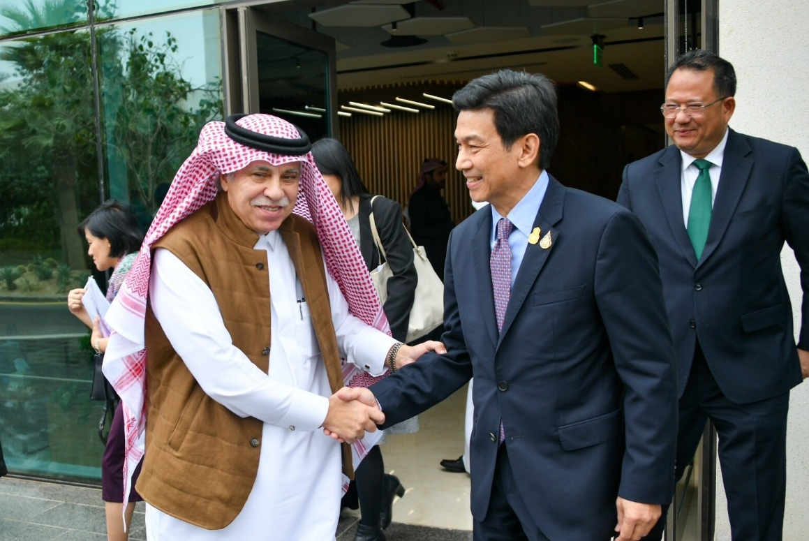 外長訪問沙烏地 加強經濟合作