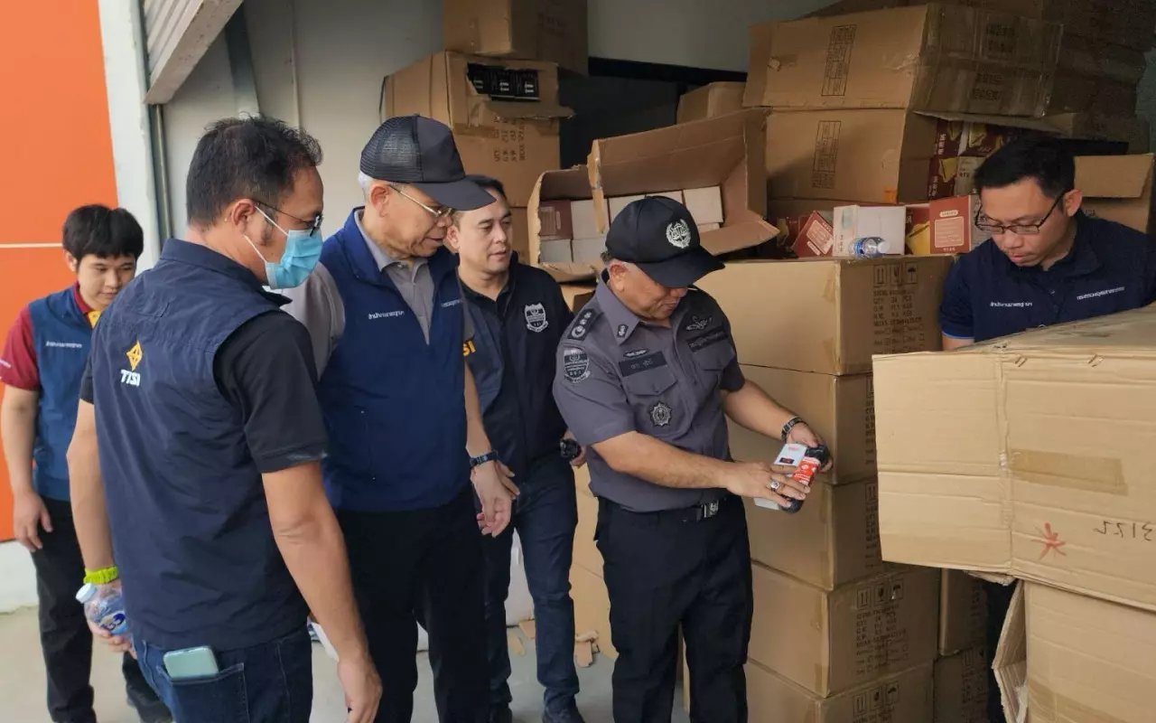 被投訴未通過工業標準 DSI突襲檢查3倉庫