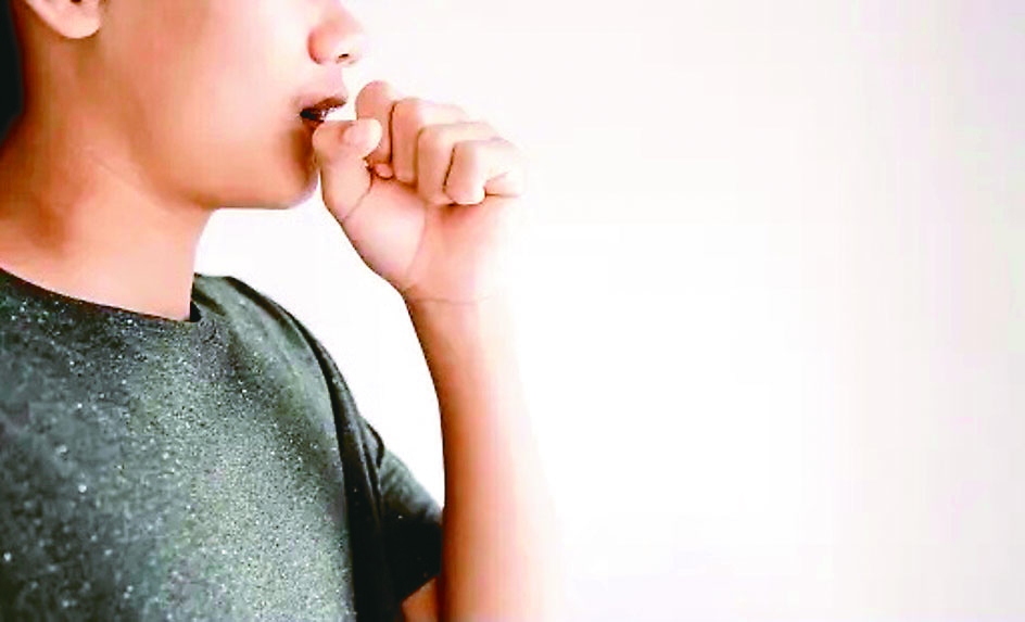 搶救失聲 醫師：「三少一多」來保養 少菸、酒、辛辣物 多喝水 ... ...