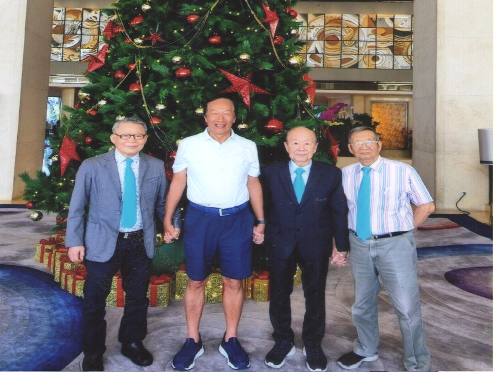 郭總理事長郭明忠一行拜訪宗賢 親切歡談