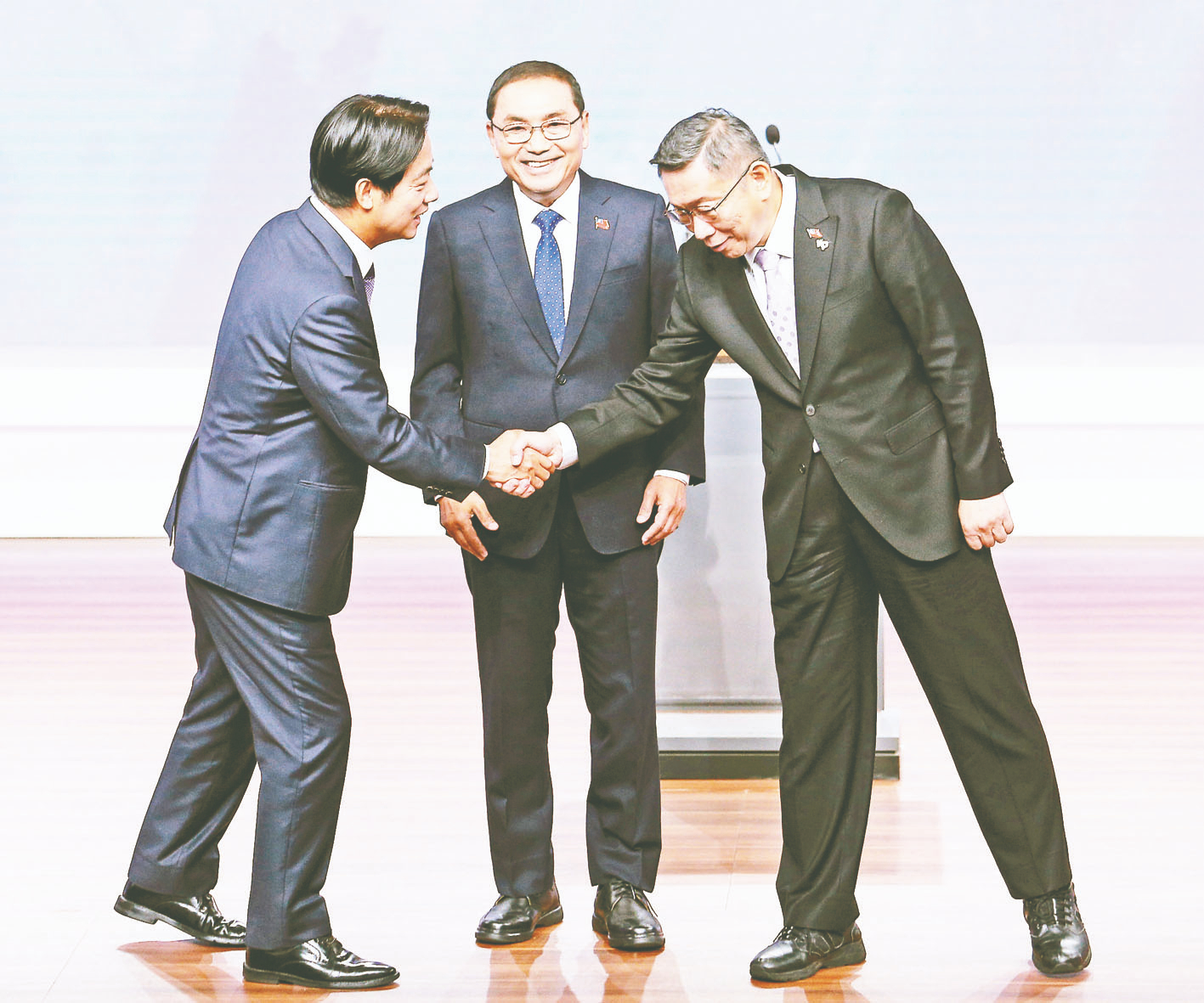 賴清德：中華民國當護國神山是災難?