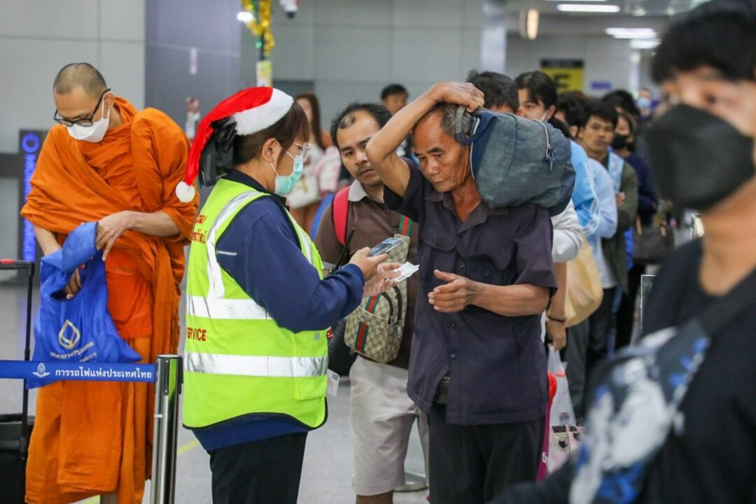新年鐵路客運現高潮 日客流8.4萬