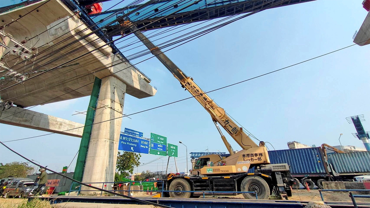 曼谷在建高架路1死1傷事故 令停工3天