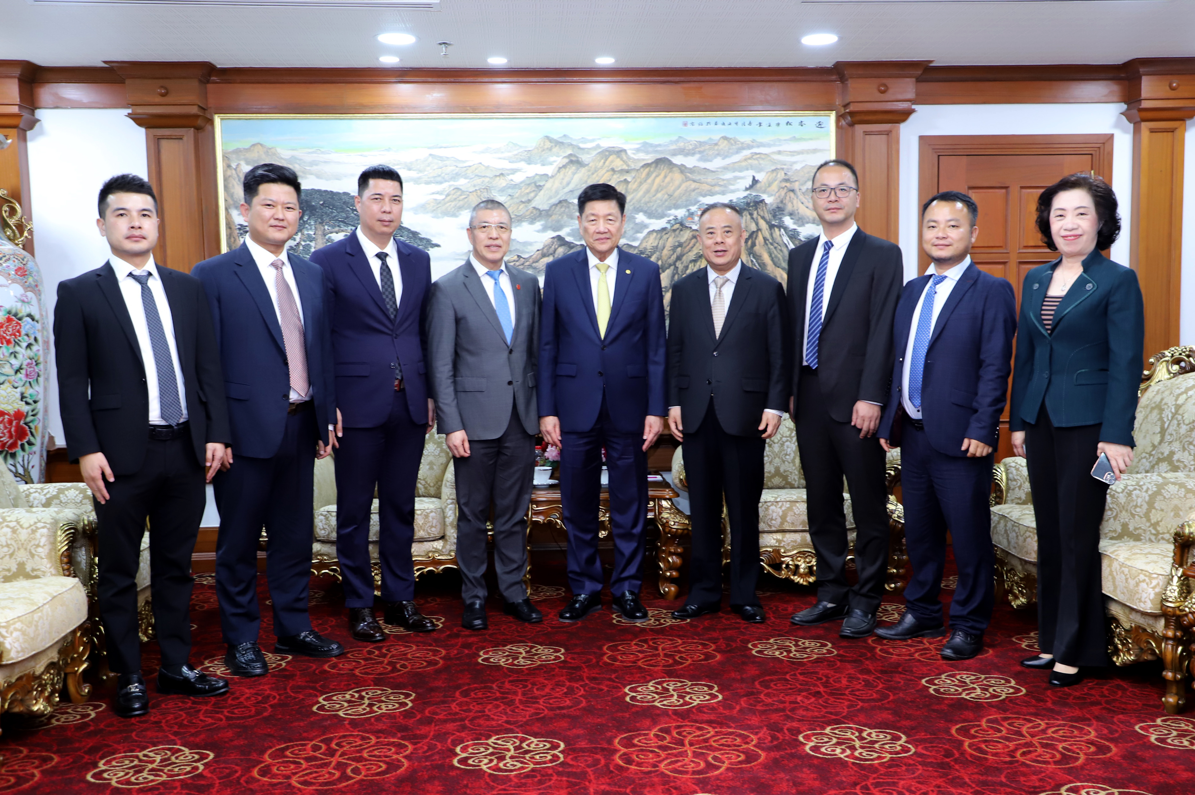 浙江商會、上海商會、溫州商會代表團向中總領導拜年