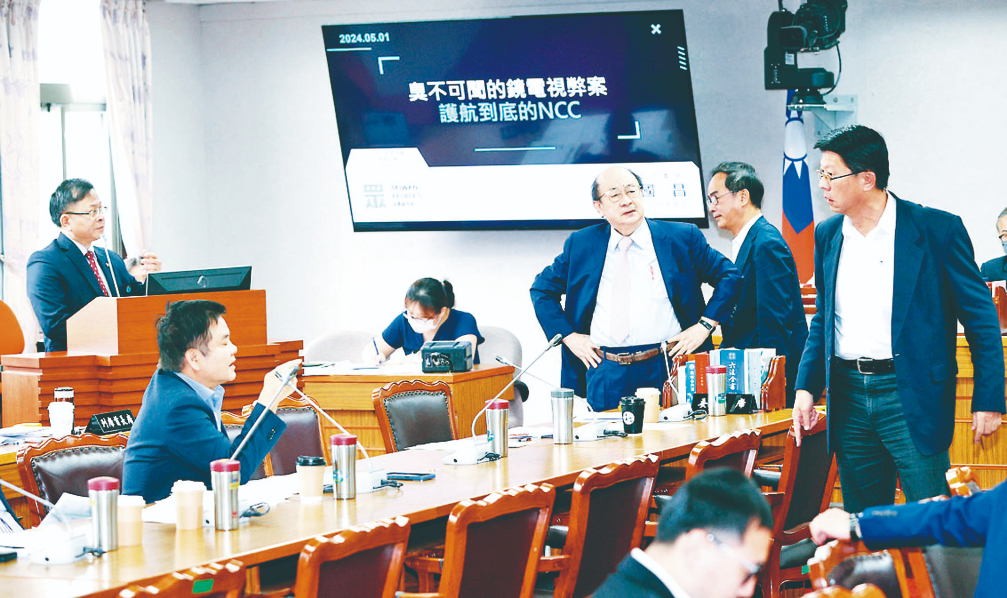 黃國昌：蔡英文找柯文哲喬NCC人事
