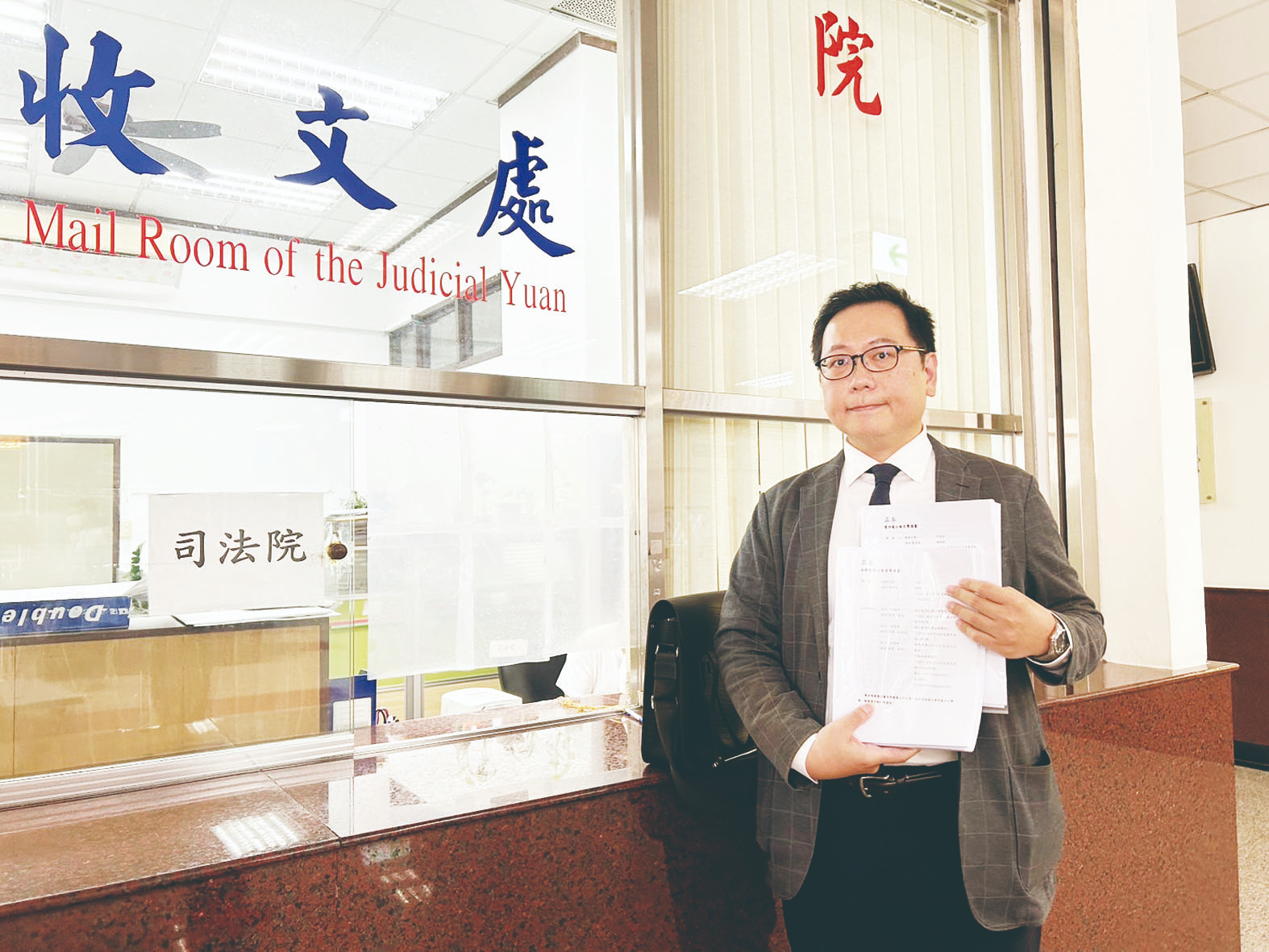 府遞交釋憲聲請 柯批不守三讀法律