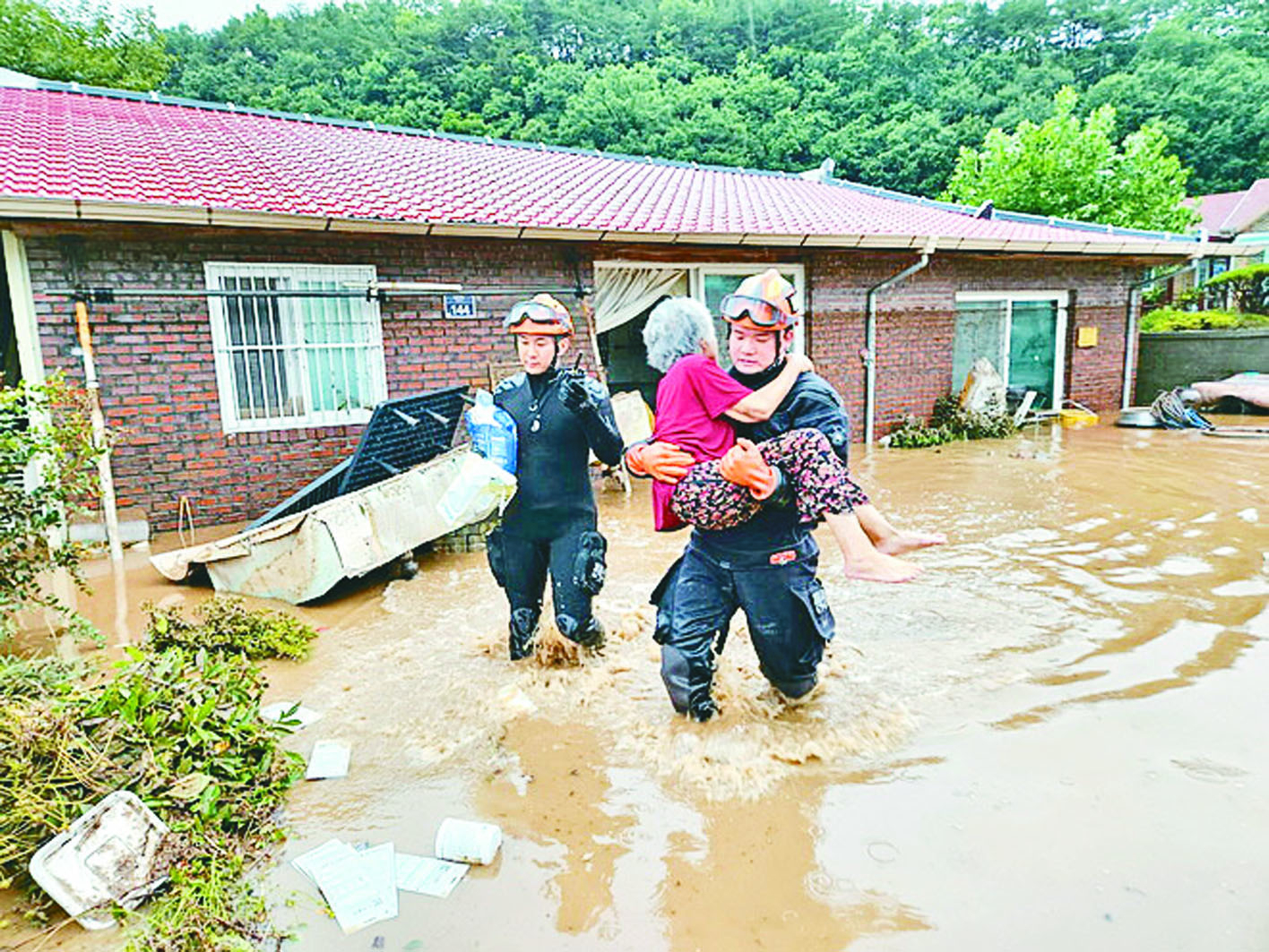 200年一遇 韓隱形梅雨像匿蹤戰機難測