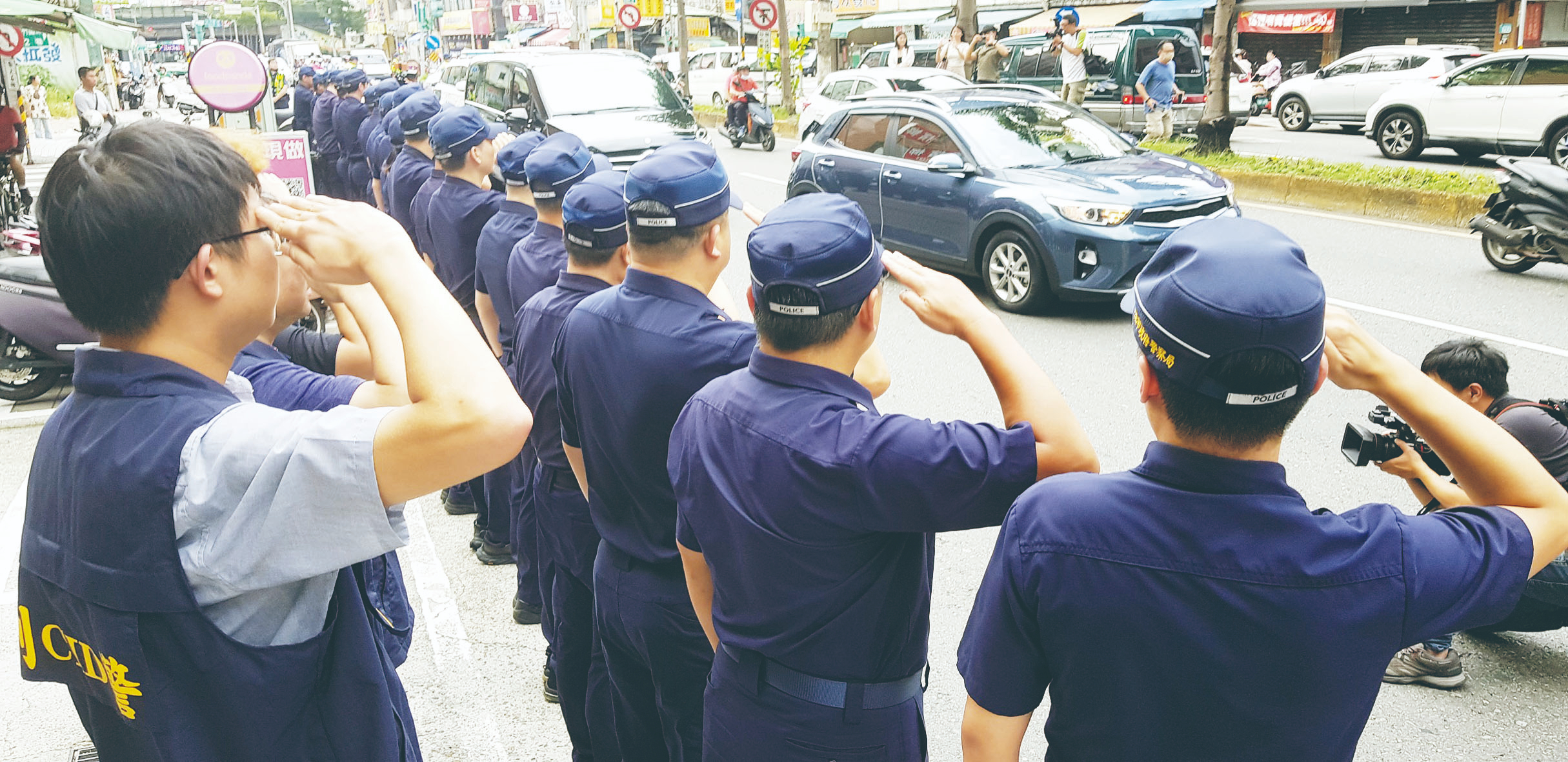 毒駕男逆向飆撞警車 員警慘死