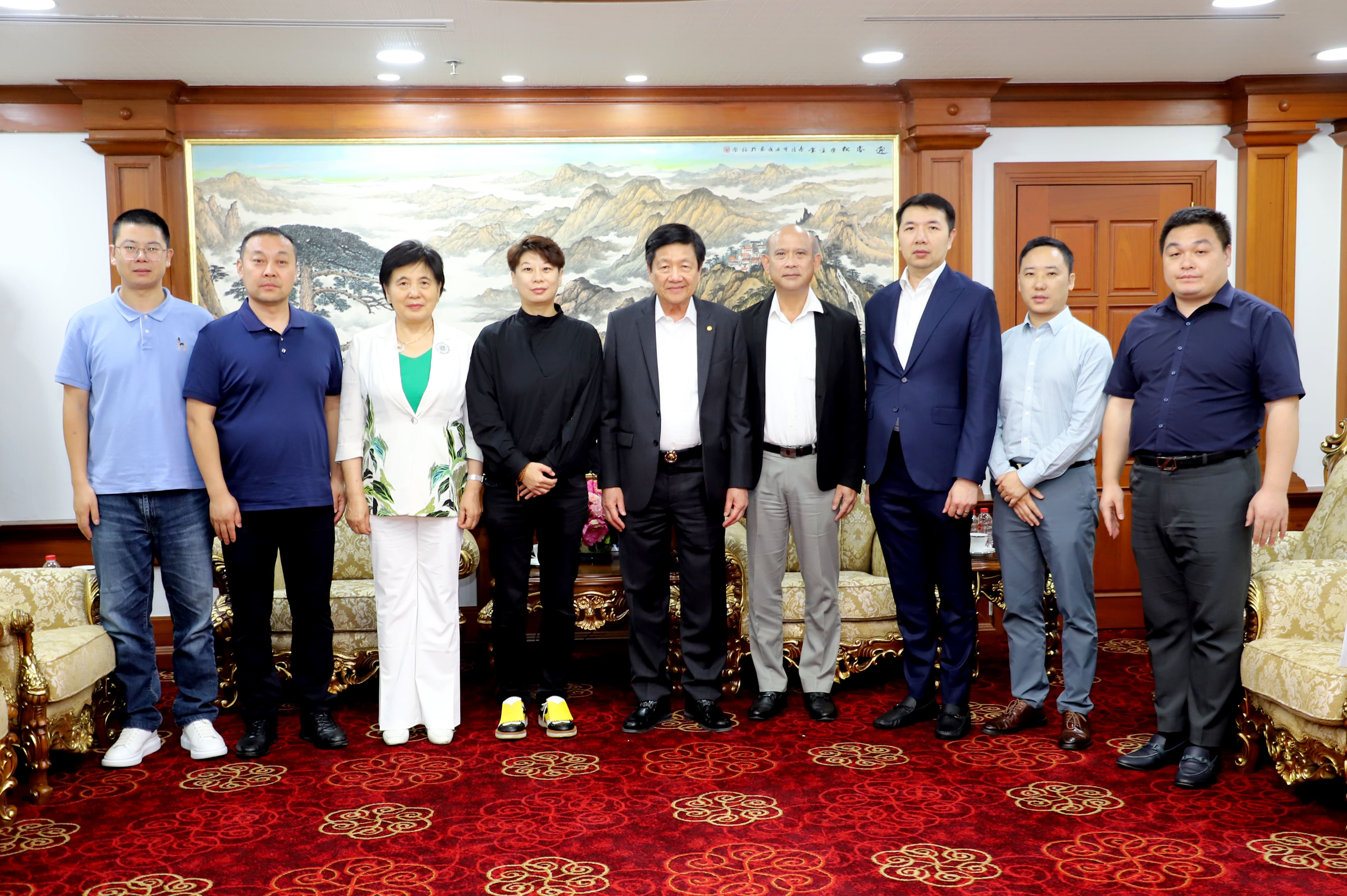 順豐代表團訪問泰國中華總商會