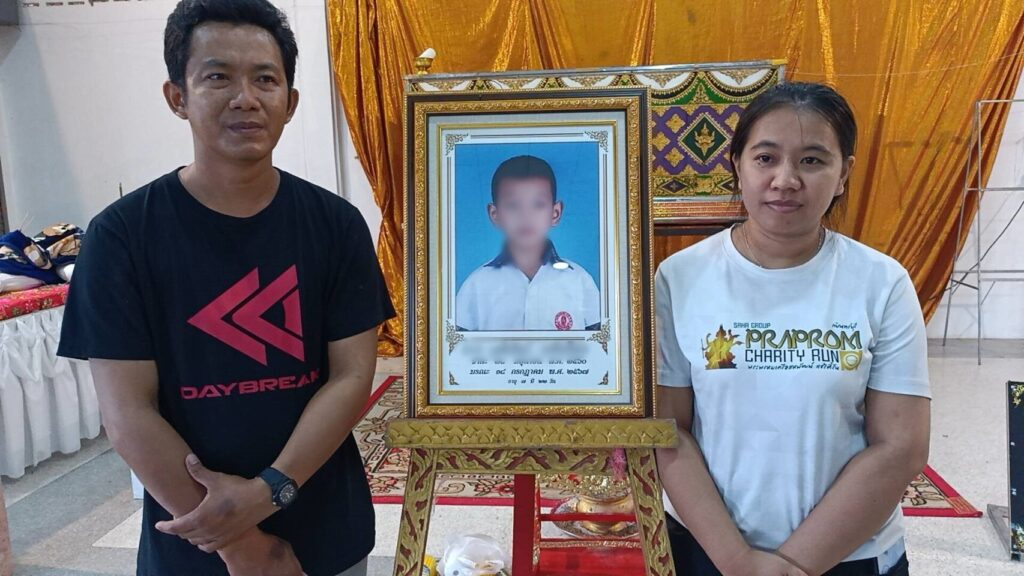 老師罰繞操場跑5圈 患哮喘童身亡