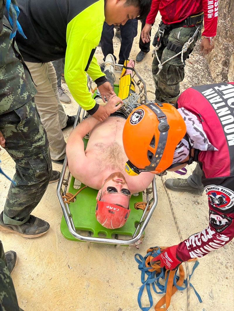 拜縣峽谷墜落 外國男安全獲救
