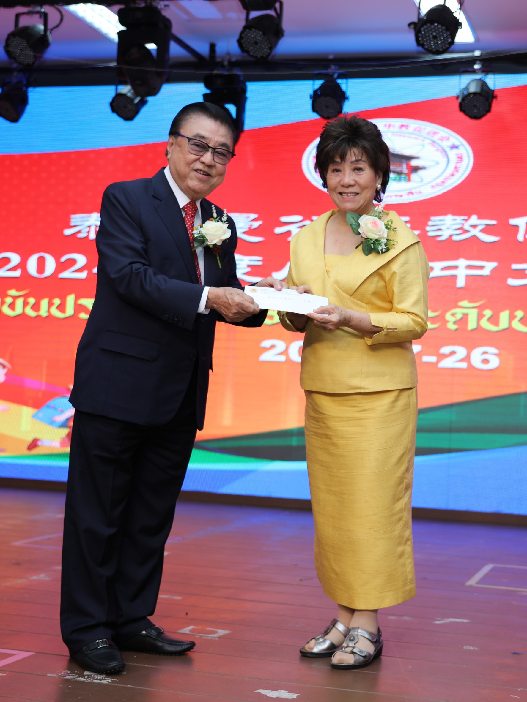 潘謹公參、黃迨光主席、羅鐵英主席